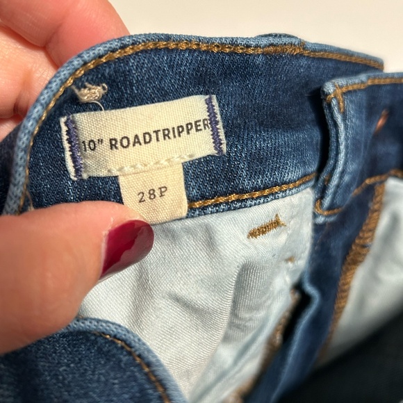 Madewell Petite 10" High-Rise Roadtripper Authentic Skinny Jeans - Picture 5 of 7